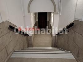 Piso, 55 m², cerca bus y metro