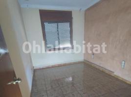 Piso, 71 m², cerca de bus y tren