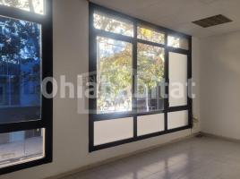 Office, 148 m², close to bus and metro, Calle de Pujades