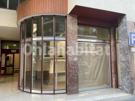 Local comercial, 249 m², prop de bus i tren, Calle Barcelona