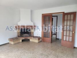 For rent flat, 90 m², almost new