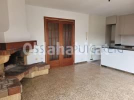 For rent flat, 90 m², almost new