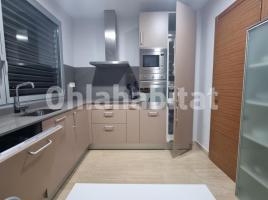 For rent flat, 110 m², near bus and train, almost new, Rambla de Lluís Companys