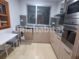 For rent flat, 110 m², near bus and train, almost new, Rambla de Lluís Companys