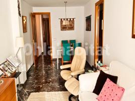 Piso, 98 m², cerca de bus y tren