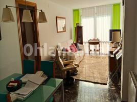 Piso, 98 m², cerca de bus y tren