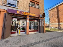 Local comercial, 77 m²