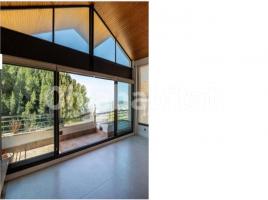 Casa (xalet / torre), 296 m²