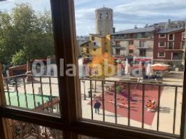 For rent business premises, 116 m², Rambla Josep Maria Martí, 3