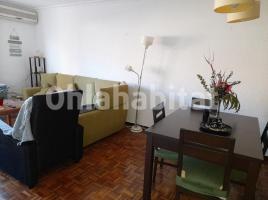 Flat, 93 m², near bus and train