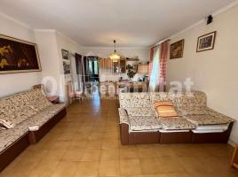 Houses (terraced house), 372 m², Zona