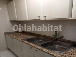 Apartament, 54 m², prop de bus i tren, Calle Illes Canàries