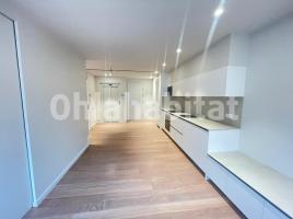 Alquiler piso, 55 m², cerca de bus y tren