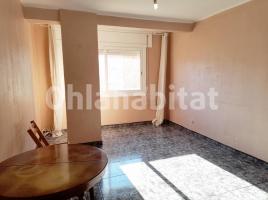 Flat, 60 m², near bus and train