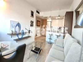 For rent flat, 65 m², near bus and train