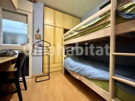 For rent room, 11 m², near bus and train