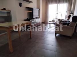 For rent flat, 140 m², almost new