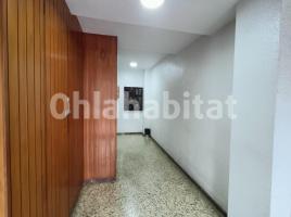 Flat, 86 m², near bus and train