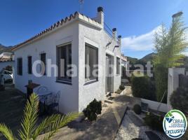 Houses (villa / tower), 121 m², Calle Noguera, 1