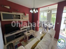 Houses (villa / tower), 121 m², Calle Noguera, 1
