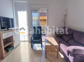 Apartamento, 40 m², seminuevo, Avenida Catalunya, 64