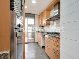 Pis, 92 m², prop de bus i tren, seminou