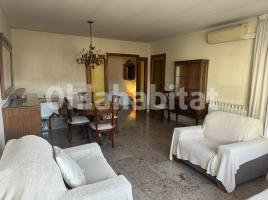 Flat, 146 m², near bus and train, Calle de Sant Pelegrí