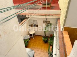 Flat, 76 m², Calle  Perú