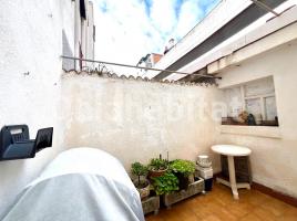 Flat, 76 m², Calle  Perú