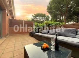 Louer  (unifamiliar adossada), 181 m², presque neuf, Zona