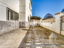 Altres, 84 m², Zona