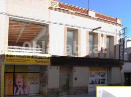 Property Vertical, 900 m², Calle de Tarragona, 3