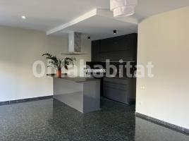 Flat, 133 m², near bus and train