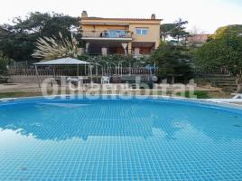 Houses (terraced house), 226 m², almost new, Zona