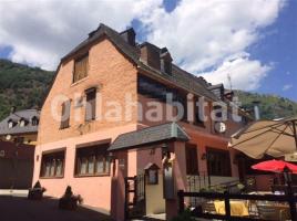 Houses (terraced house), 356 m², Calle de Pietat