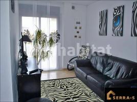 Piso, 88 m², cerca de bus y tren