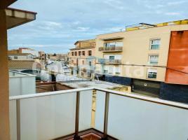 For rent flat, 70 m², near bus and train, Calle Mestre