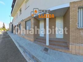 Obra nova - Casa a, 235 m², prop de bus i tren, nou, Calle T, 1