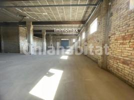 Business premises, 650 m², Zona