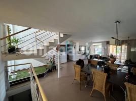 Casa (xalet / torre), 367 m², seminou, Calle Barcelona