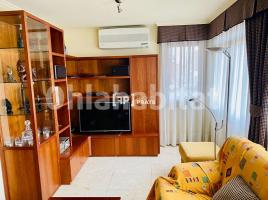 For rent flat, 135 m², Zona