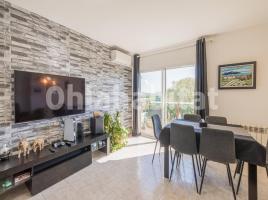 Pis, 95 m², prop de bus i tren