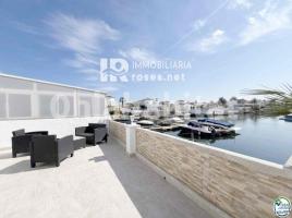 Casa (unifamiliar adosada), 214 m², Zona