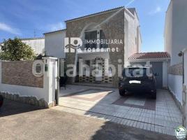 Casa (unifamiliar adosada), 214 m², Zona