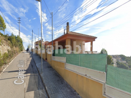 Houses (villa / tower), 268 m², almost new, Calle Alaska, 2