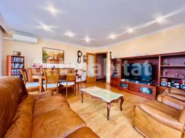 Pis, 100 m², prop de bus i tren, seminou, Calle de Pere III, 35