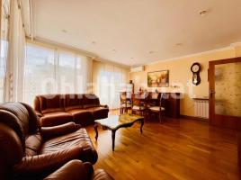 Pis, 100 m², prop de bus i tren, seminou, Calle de Pere III, 35