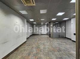 Property Vertical, 496 m², almost new