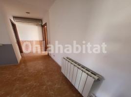 Houses (terraced house), 155 m², near bus and train, almost new
