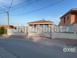  (unifamiliar adossada), 368 m², presque neuf, Zona